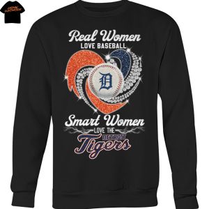 Real Women Love Baseball Smart Women Love The Detroit Tigers Unisex T-Shirt